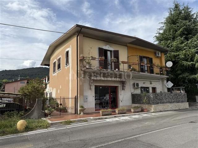 Casa in vendita a Collebeato, Lombardia