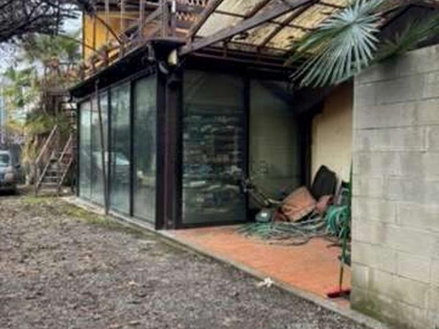 Casa in vendita a Fino Mornasco, Como