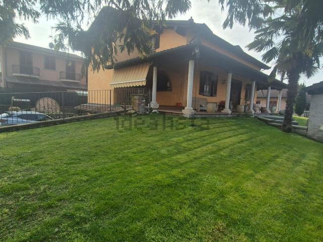 Casa in vendita a Cura Carpignano, Lombardia