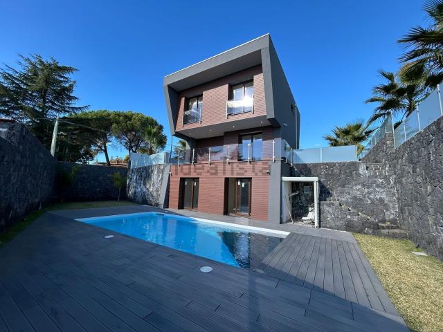 Casa in vendita a Pedara, Sicilia