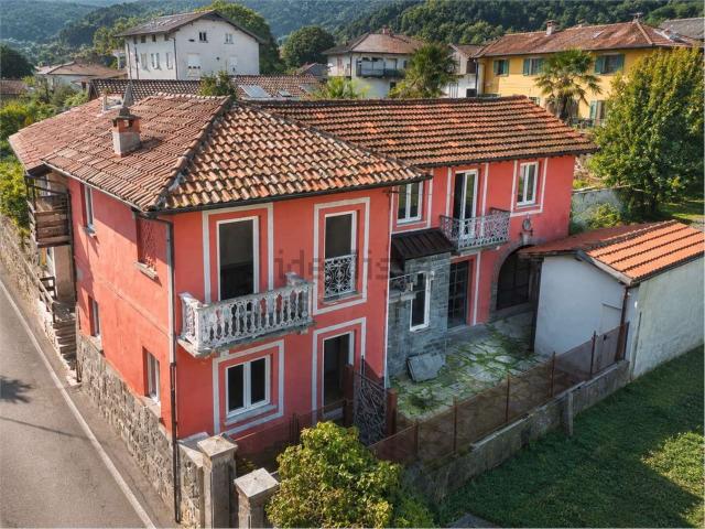 Casa in vendita a Brovello-Carpugnino, Piemonte