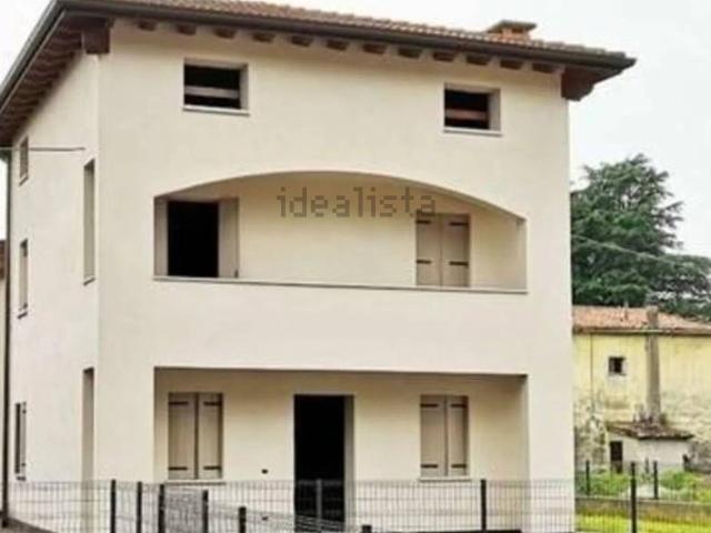 Casa in vendita a Rosà, Veneto