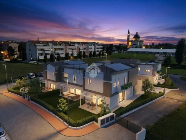 Casa in vendita a Sandrigo, Veneto