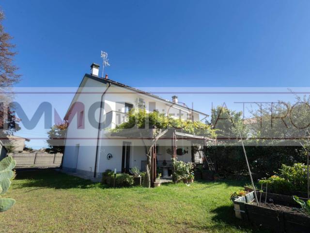Casa in vendita a Cascina Prandona, Rescaldina
