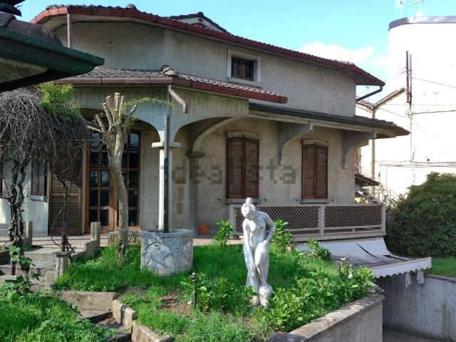 Casa in vendita a Soresina, Lombardia