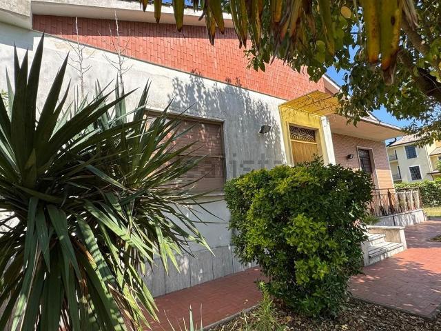 Casa in vendita a Roccasecca, Lazio