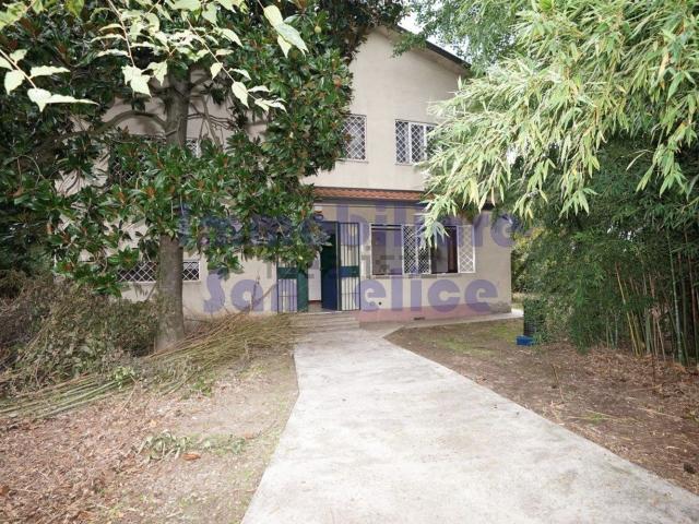 Casa in vendita a Rovagnasco, Segrate