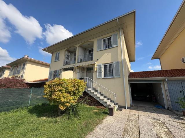 Casa in vendita a Robecco Sul Naviglio, Lombardia