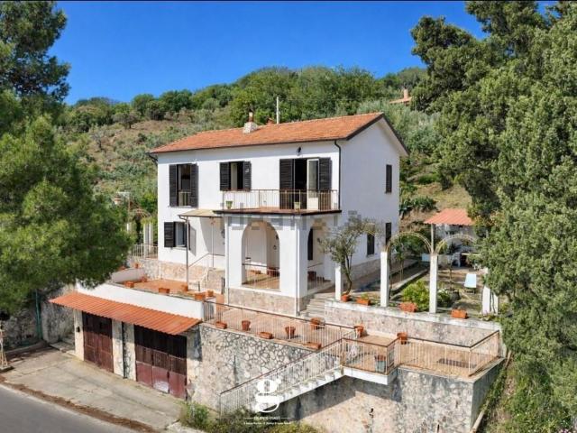 Casa in vendita a Casal Velino Marina, Campania