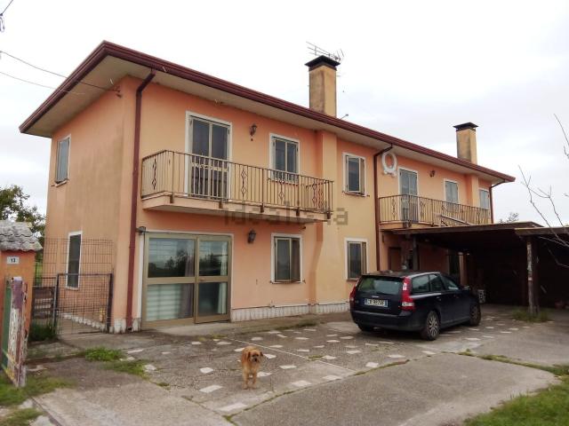 Casa in vendita a Taglio Di Po, Veneto