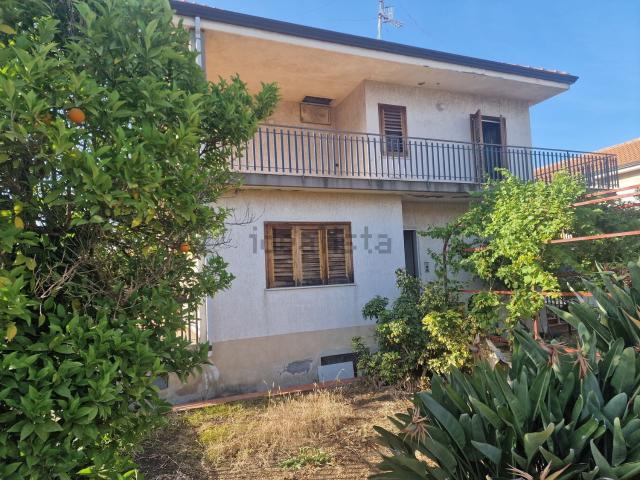 Casa in vendita a Riposto, Sicilia