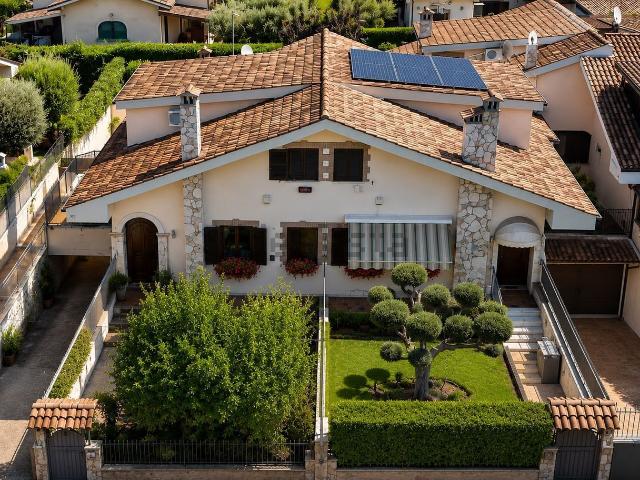 Casa in vendita a Guidonia Montecelio, Roma Capitale