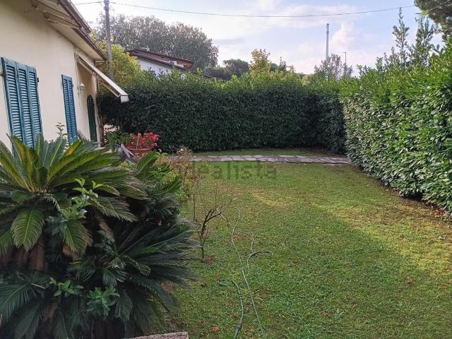 Casa in vendita a Ronchi, Marina Di Massa