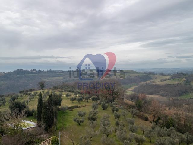 Casa in vendita a San Giorgio, Tarano