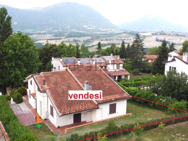 Casa in vendita a Marche, Macerata