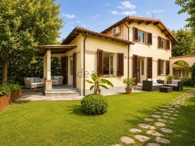 Casa in vendita a Tonfano, Toscana