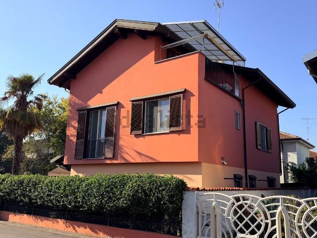 Casa in vendita a Mortara, Pavia