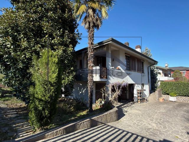 Casa in vendita a Arluno, Lombardia