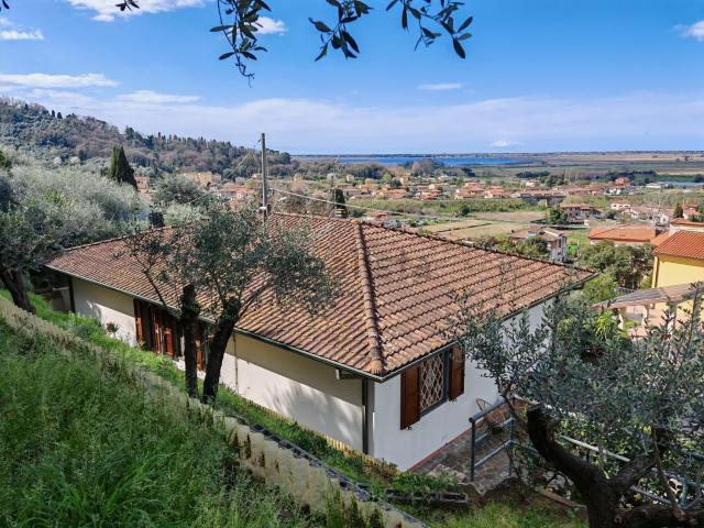 Casa in vendita a Massarosa, Toscana