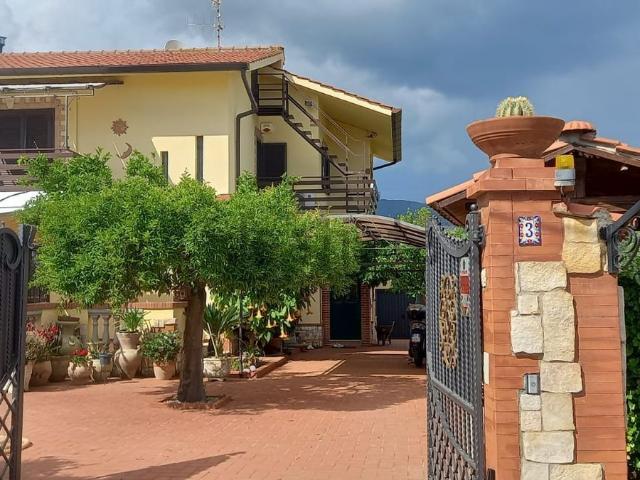 Casa in vendita a Terracina, Lazio