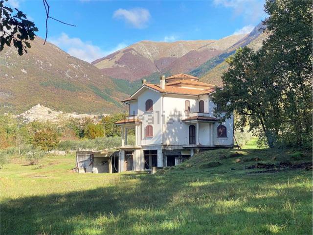 Casa in vendita a San Donato Val di Comino, Frosinone