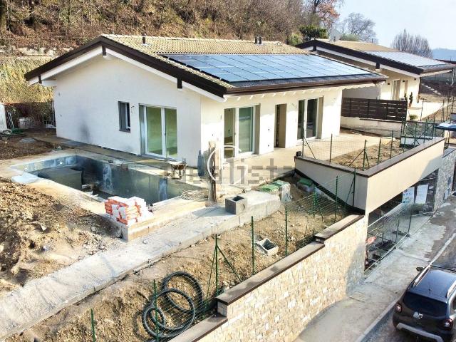 Casa in vendita a Padenghe Sul Garda, Lombardia