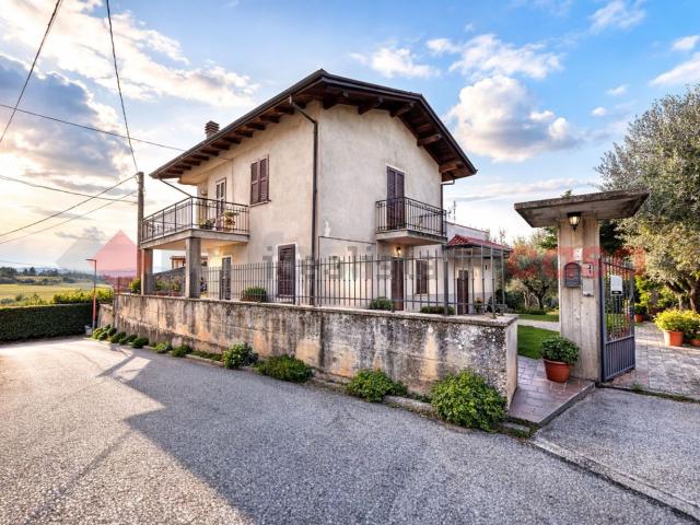 Casa in vendita a Fumone, Lazio