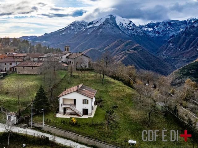 Casa in vendita a Posta, Lazio