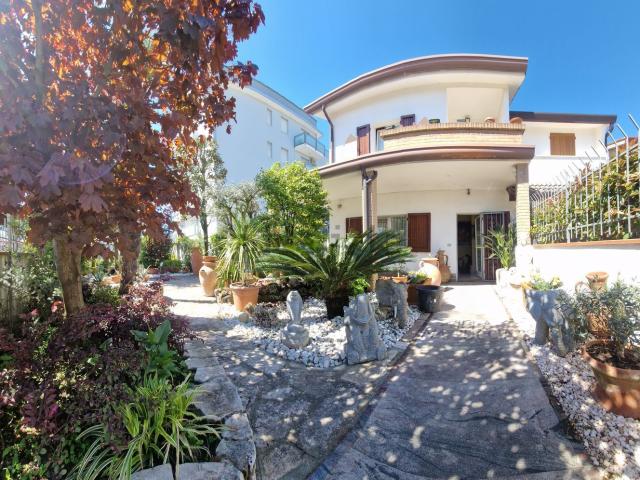 Casa in vendita a Lido di Pomposa, Comacchio