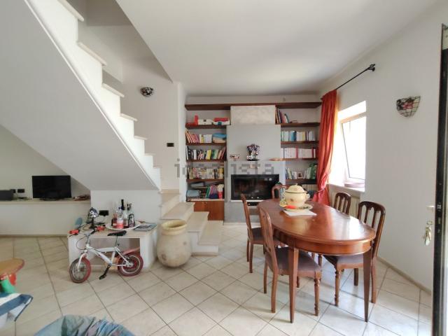 Casa in vendita a Medio Levante, Serra Riccò