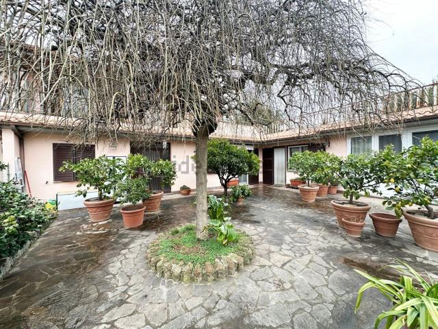 Casa in vendita a Fabrica Di Roma, Lazio
