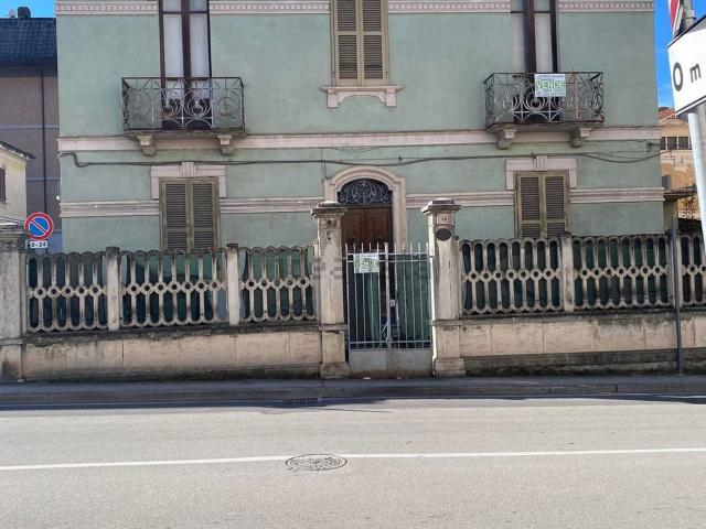 Casa in vendita a Sulmona, L'Aquila