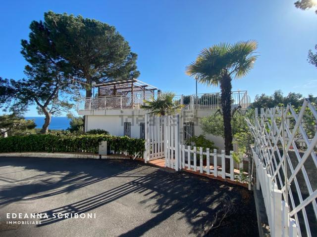 Casa in vendita a Andora, Liguria