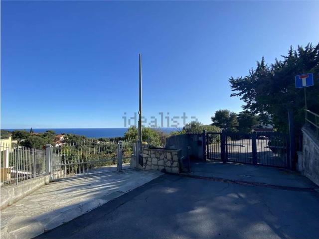 Casa in vendita a Andora, Liguria