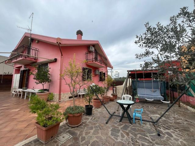 Casa in vendita a Guidonia Montecelio, Roma Capitale