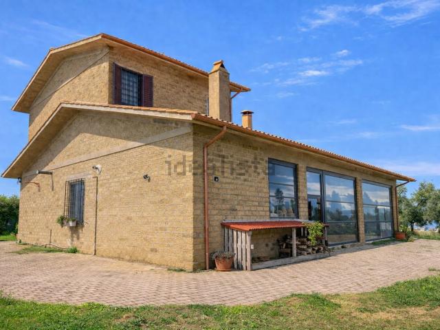 Casa in vendita a Viterbo