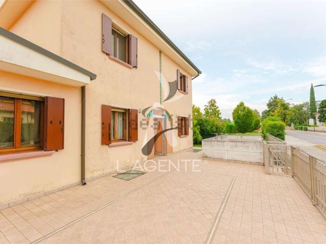 Casa in vendita a Santa Bona, Treviso
