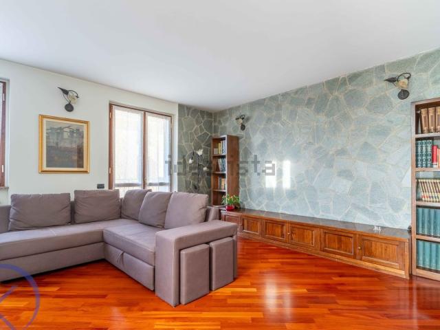 Casa in vendita a Cisliano, Lombardia