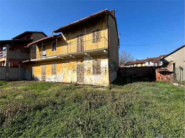 Casa in vendita a Robbio, Lombardia