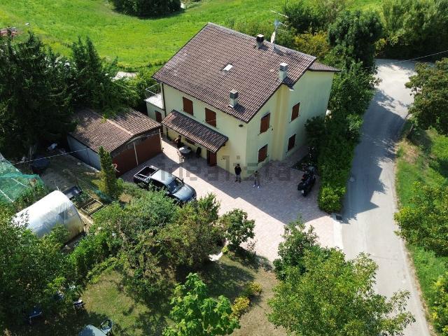Casa in vendita a Appennino Reggiano, Re