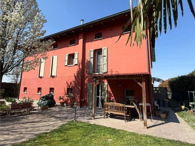 Casa in vendita a Buon Pastore-Sant'Agnese-San Damaso, Modena
