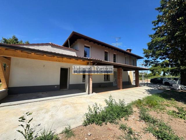 Casa in vendita a Montichiari, Lombardia