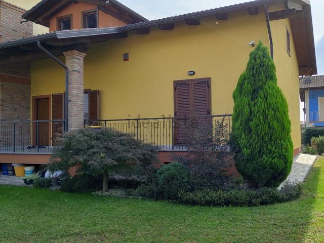 Casa in vendita a Livorno Ferraris, Vercelli