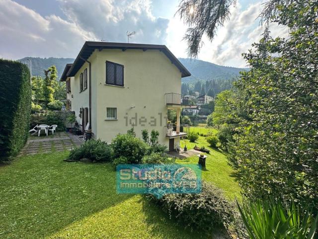 Casa in vendita a Magreglio, Lombardia