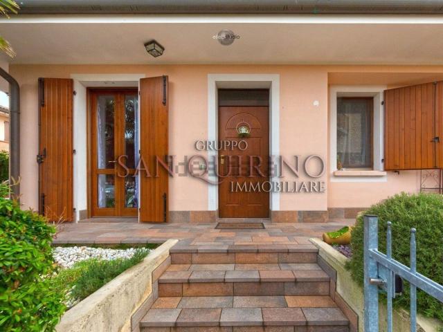 Casa in vendita a Bassa Reggiana, Re