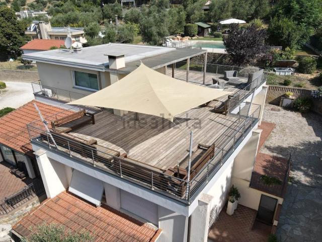 Casa in vendita a Suvereto, Toscana