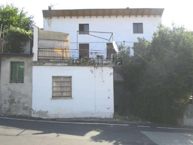 Casa in vendita a Ziano Piacentino, Reggio Emilia