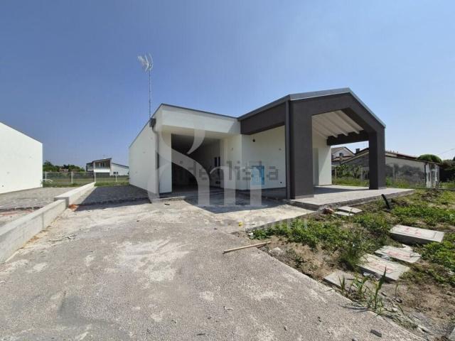 Casa in vendita a Legnaro, Veneto