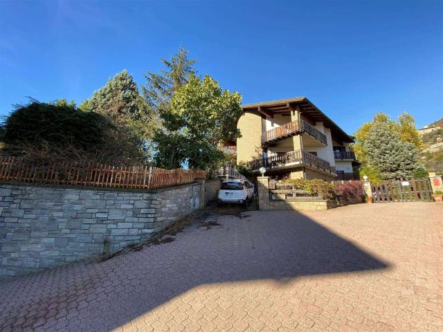 Casa in vendita a Nus, Aosta