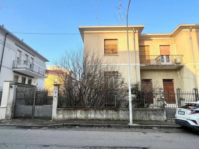 Casa in vendita a Piemonte, Vercelli